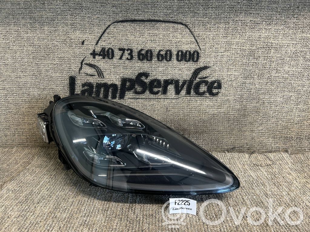 Porsche Cayenne (9Y0 9Y3) Lampa przednia 