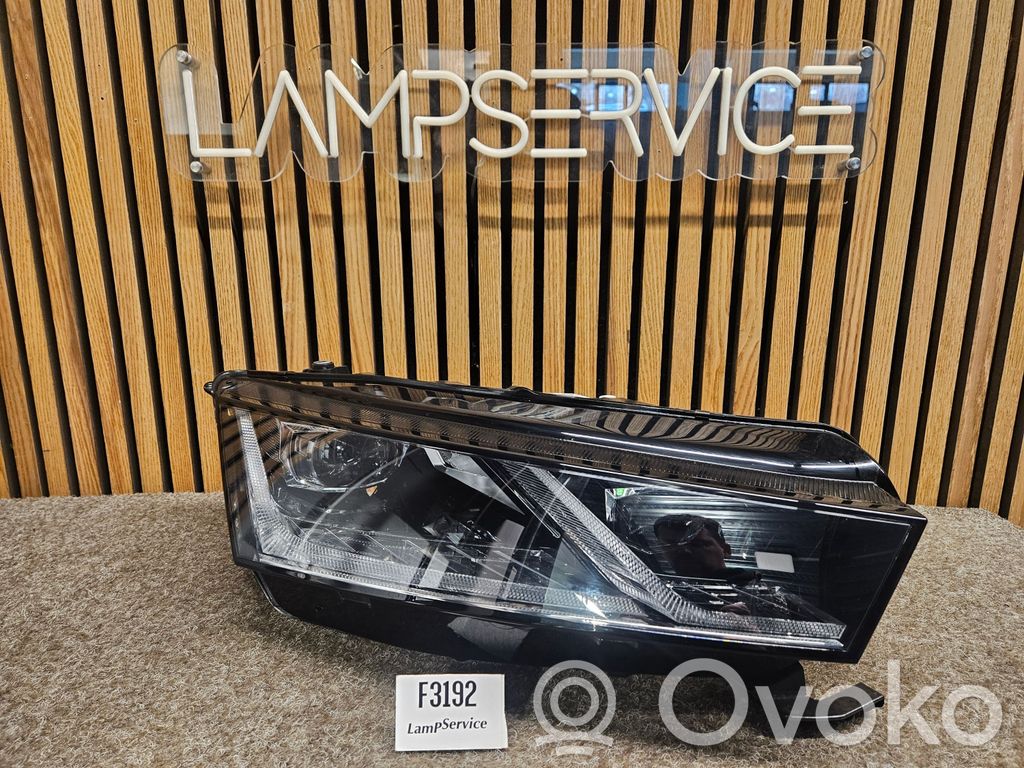 Skoda Octavia Mk4 Faro/fanale 