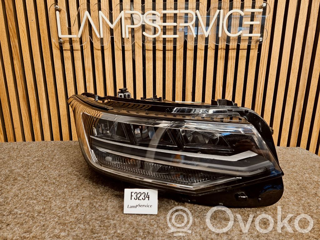 Volkswagen Tiguan Allspace Lampa przednia 