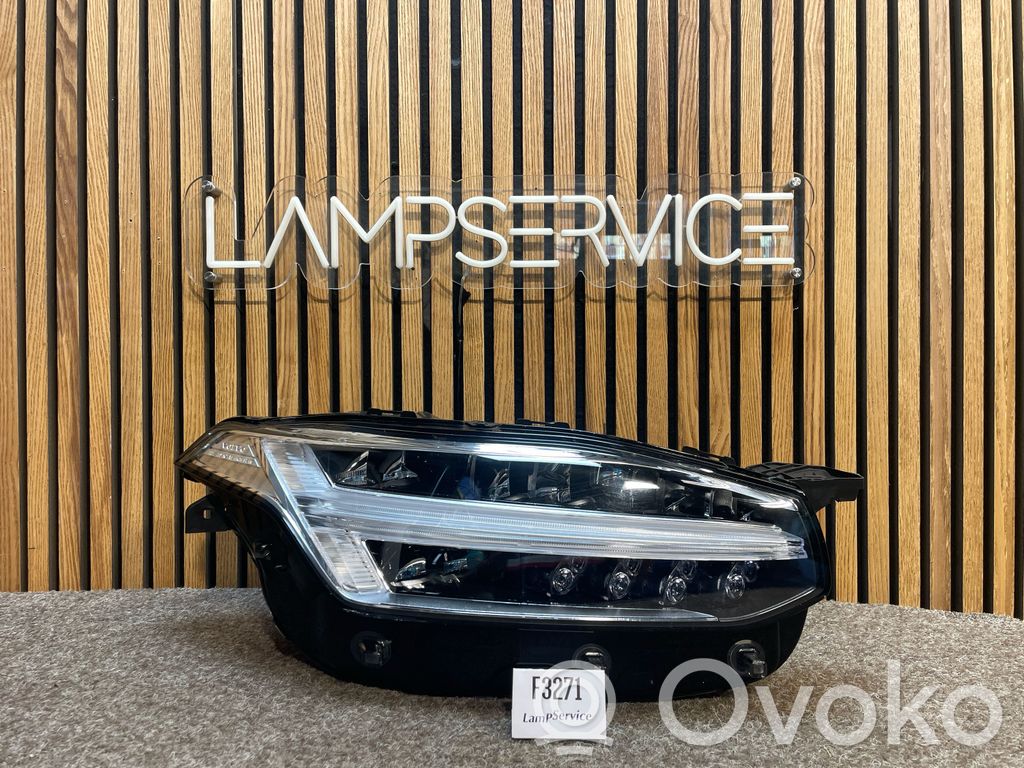 Volvo XC90 Scheinwerfer 