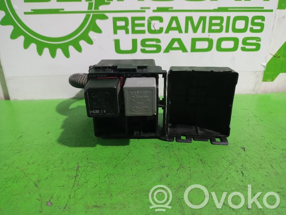 Módulo de fusible   2S6T14A076AA