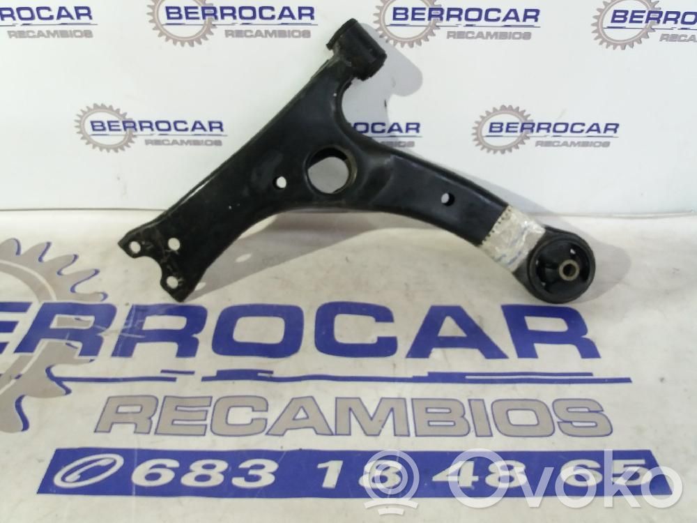 Toyota Corolla E120 E130 Basculă față 
