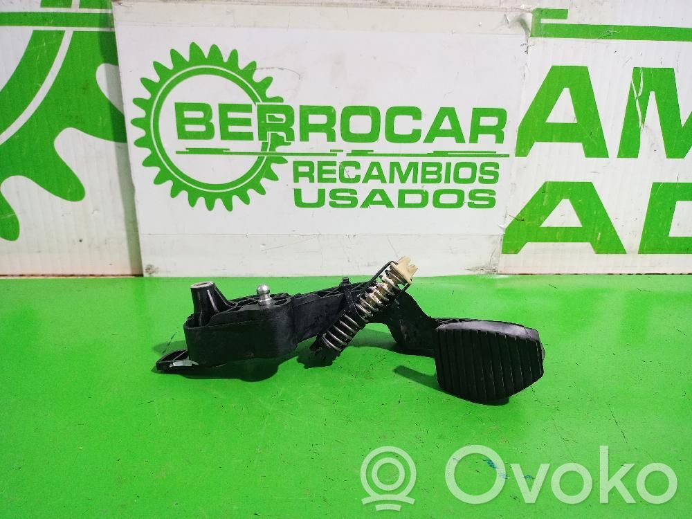 Pedal de embrague   2127EJ