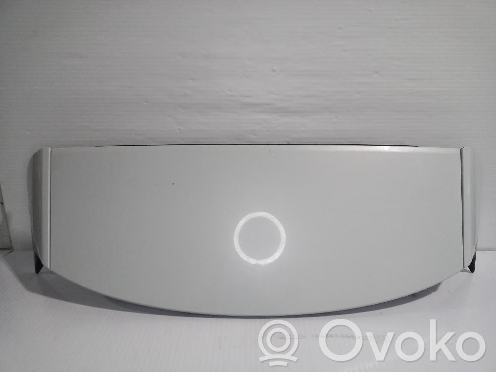 Becquet de coffre   J9C344210