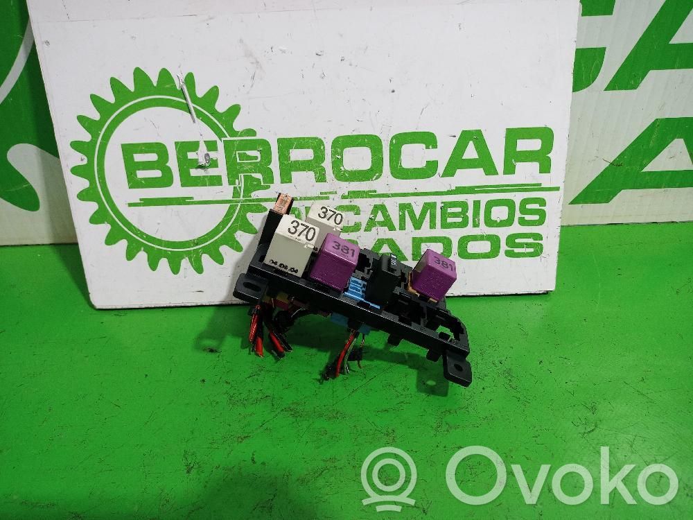 Módulo de fusible   4F0937503