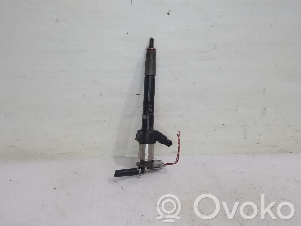 Inyector de combustible   1465A323