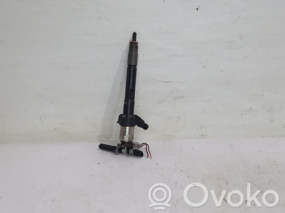 Inyector de combustible   1465A323