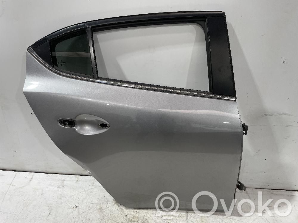 Mazda 3 II Puerta trasera 