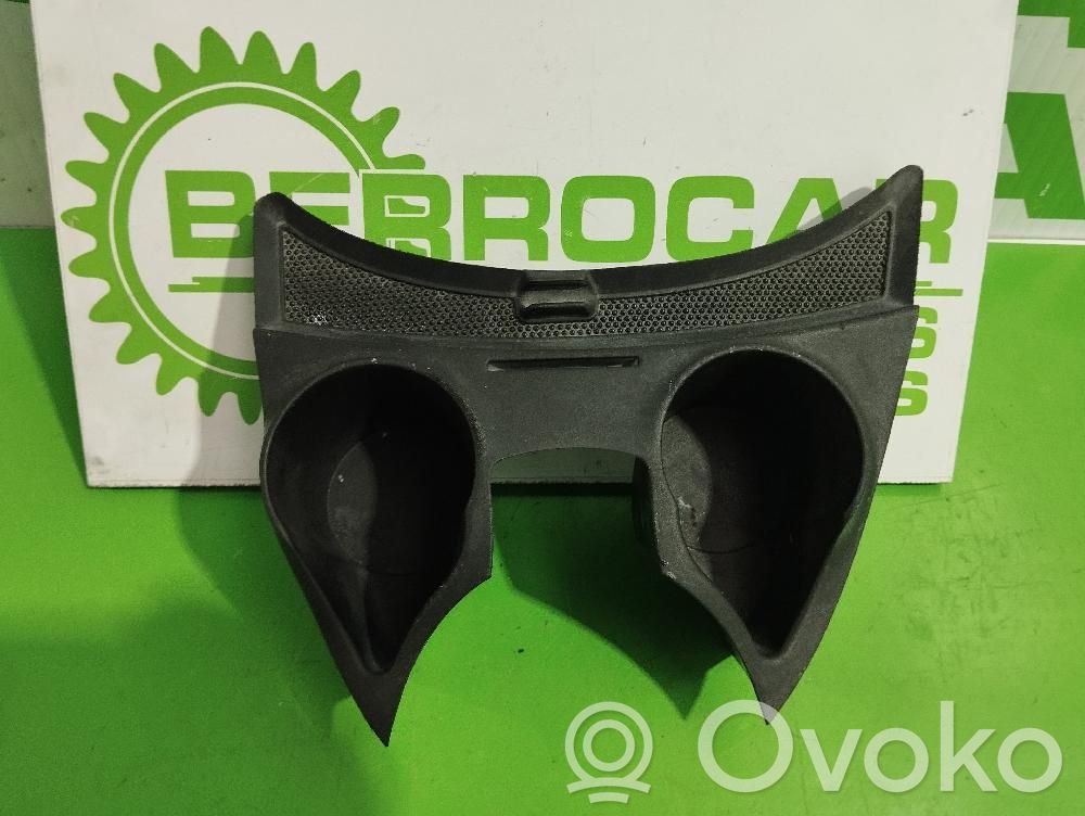 Ford Focus Cup holder 