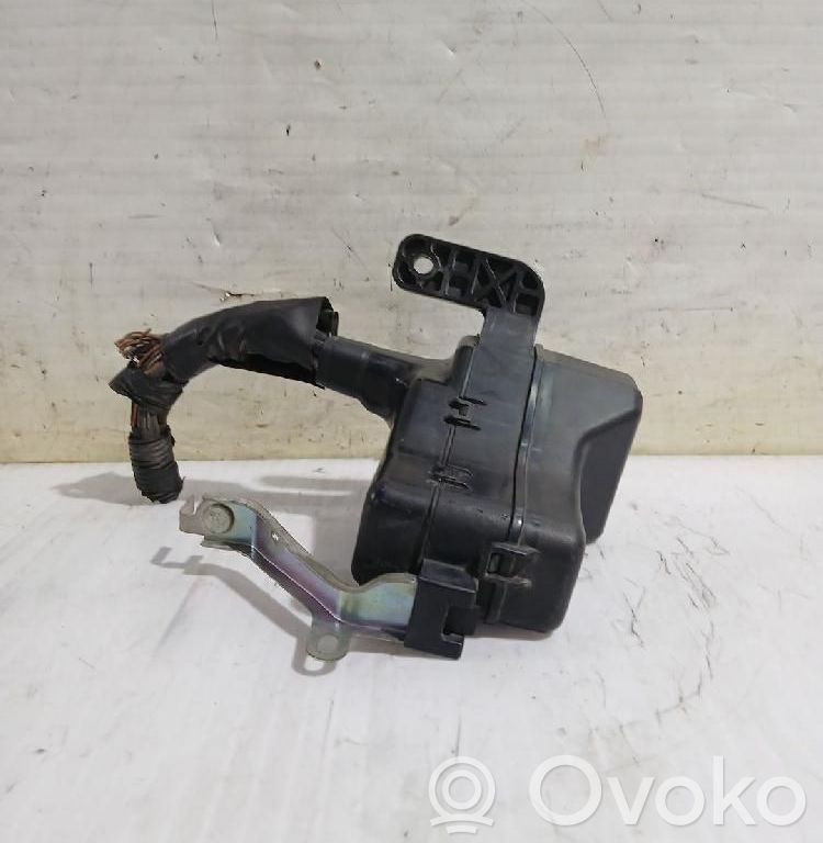 Toyota Corolla Verso E121 Módulo de fusible 