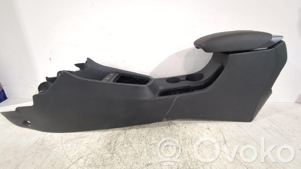 Hyundai i20 (BC3 BI3) Center console 