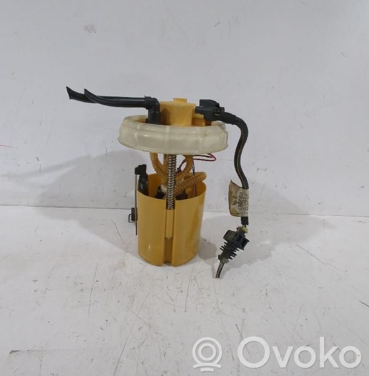 Opel Corsa D Bomba interna de combustible 