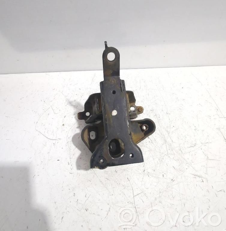 Citroen C1 Engine mount bracket 