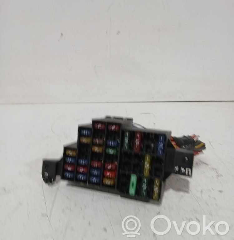 Módulo de fusible   7703297597
