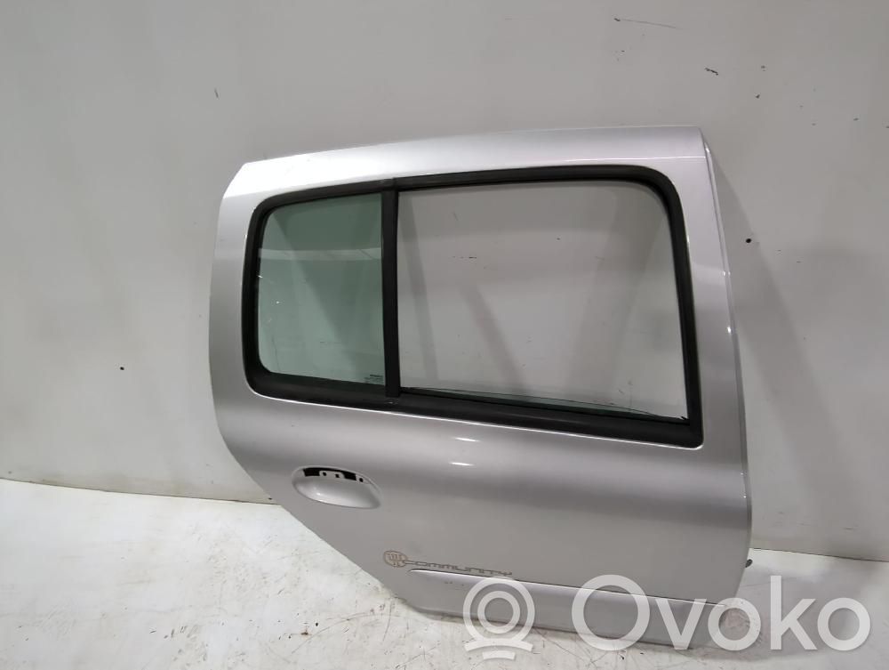 Renault Clio II Puerta trasera 