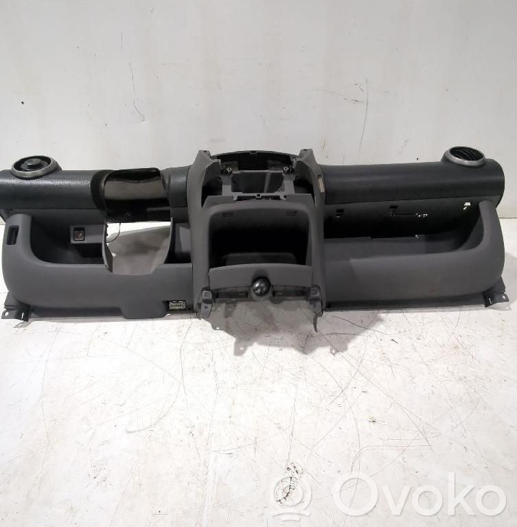 Peugeot 107 Panel de instrumentos 
