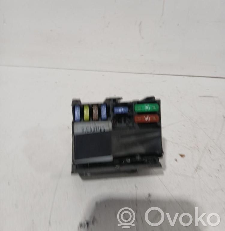 Smart ForFour II W453 Módulo de fusible 