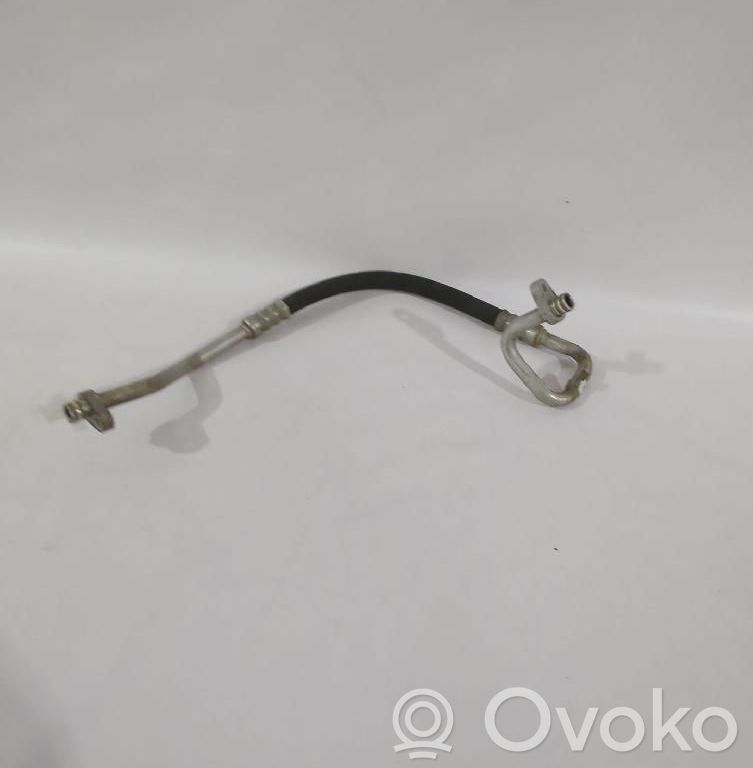 Peugeot 107 Ilmastointilaitteen putki (A/C) 