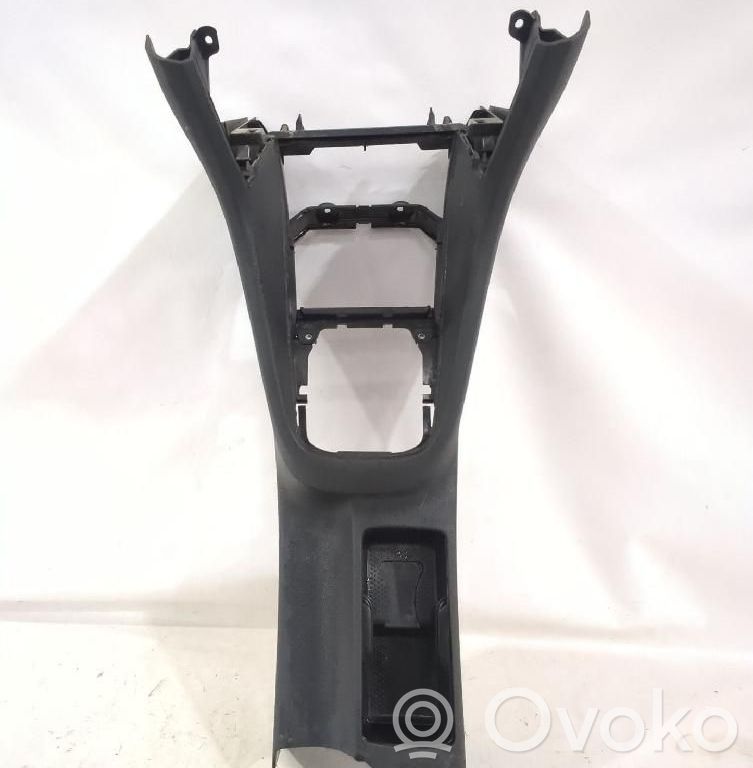 Volkswagen Golf VI Center console 