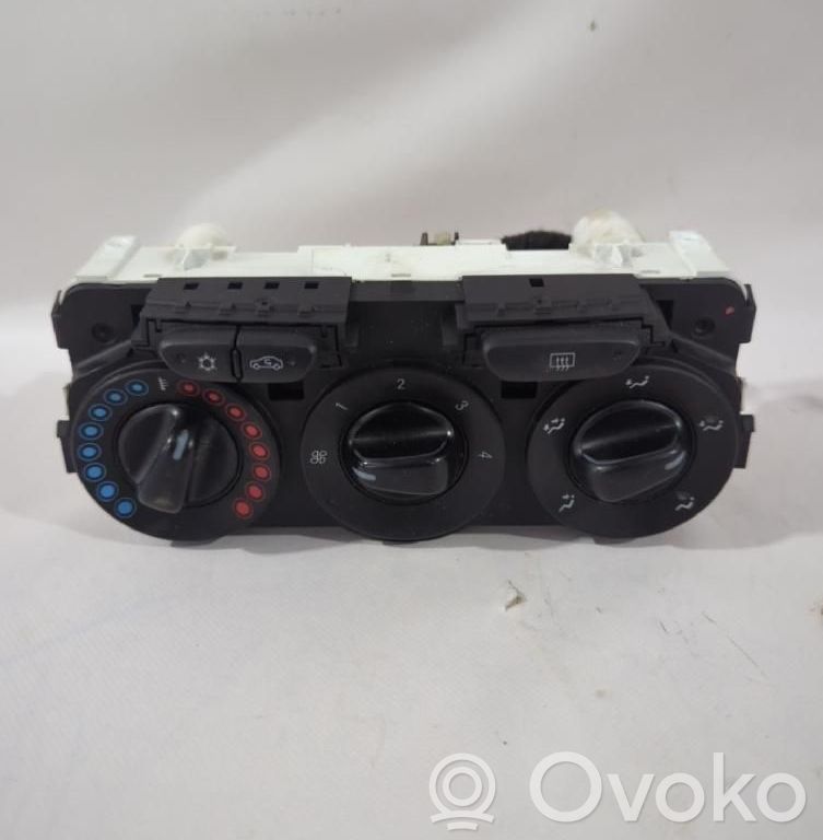 Climate control unit   5E0943200