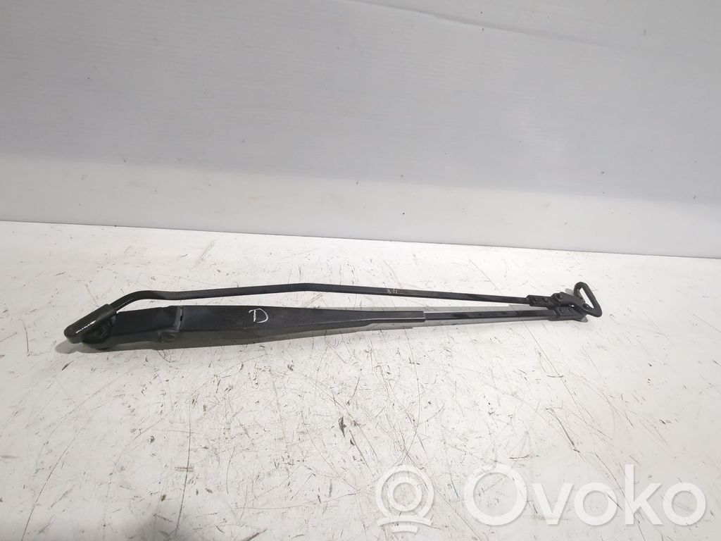 Peugeot 107 Braccio della spazzola tergicristallo anteriore 