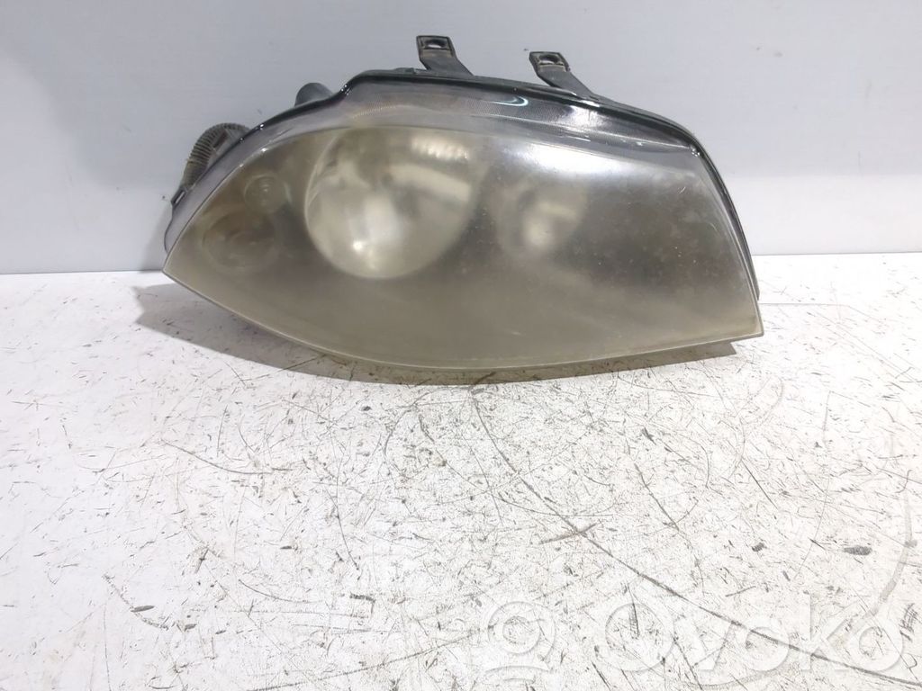 Seat Ibiza III (6L) Faro delantero/faro principal 