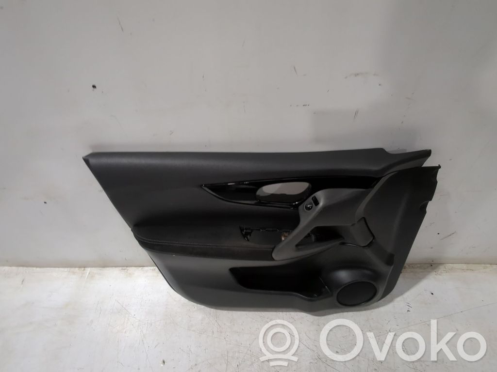 Nissan Qashqai Rivestimento del pannello della portiera anteriore