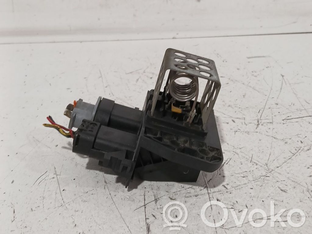 Citroen C15 Lämpöpuhaltimen moottorin vastus 