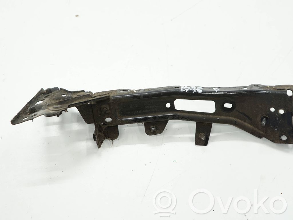 Audi A4 S4 B9 8W Uchwyt / Mocowanie błotnika przedniego 