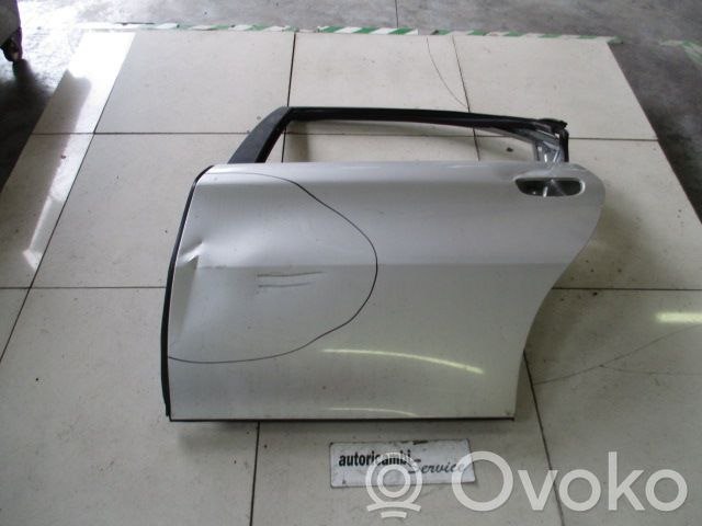 Alfa Romeo 166 Galinės durys 