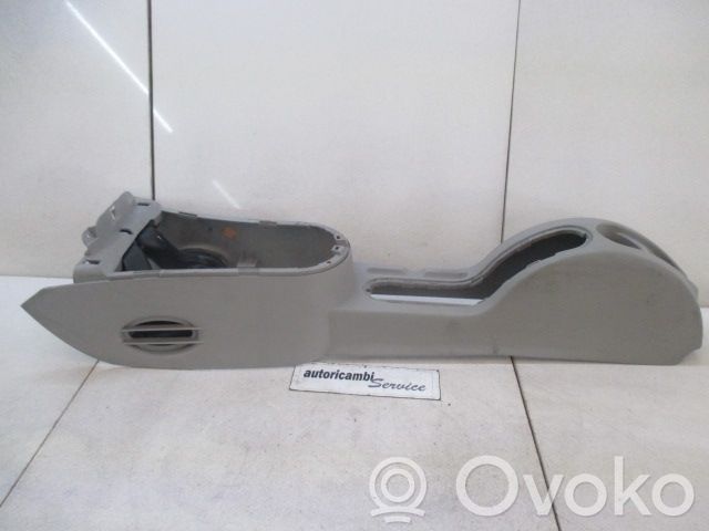 Citroen C3 Centrālā konsole 