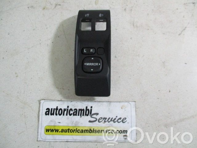 Subaru Impreza III Wing mirror switch 