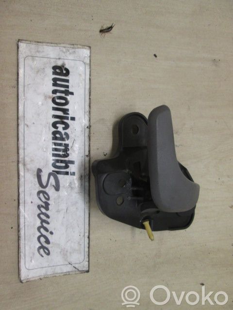 Chrysler Voyager Manecilla interna puerta delantera 