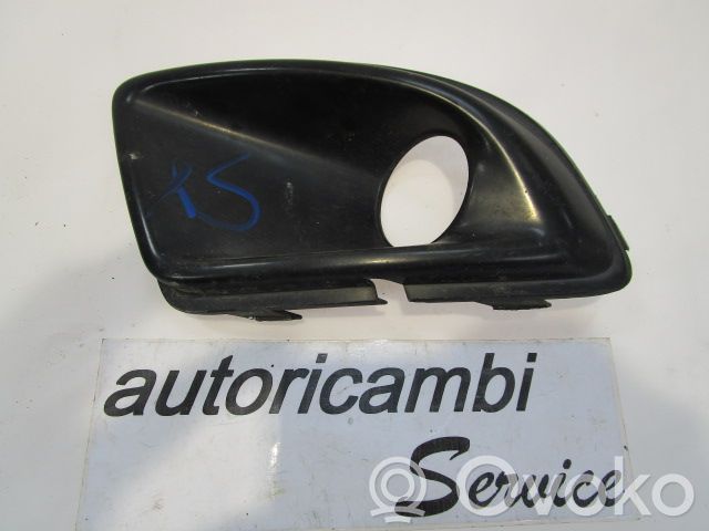 Lancia Ypsilon Moulure de pare-chocs avant 