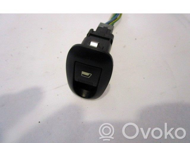 Electric window control switch   6552ZG