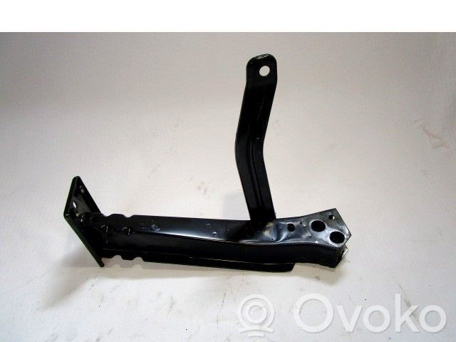 Front bodywork piece   D1831250