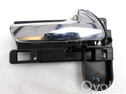 Manecilla interna puerta delantera   68103386AA