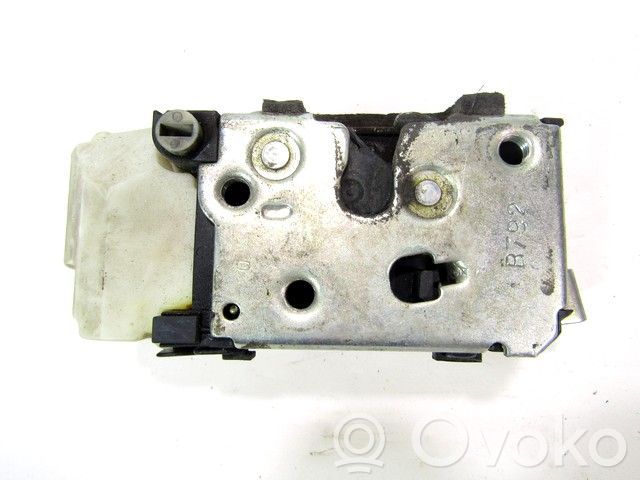 Renault Megane II Etuoven lukko 