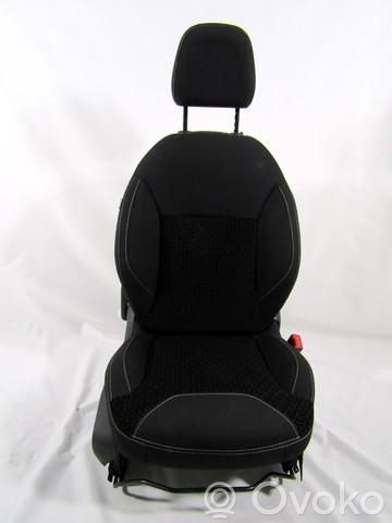 Citroen C3 Etumatkustajan istuin 