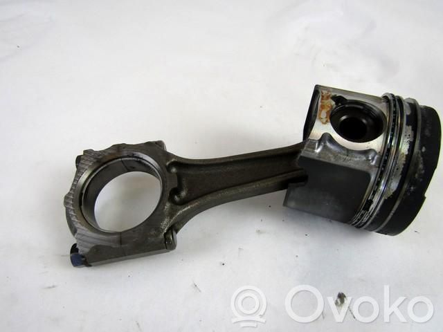 Opel Astra H Pistón con biela 