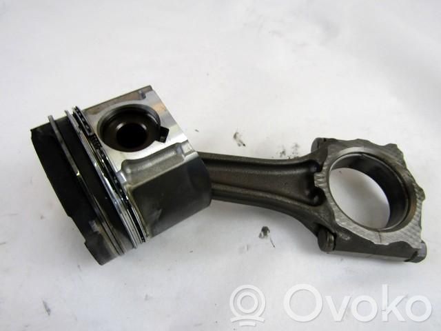 Opel Astra H Pistón con biela 