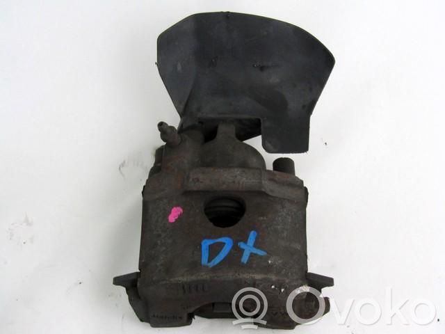 Volkswagen Polo III 6N 6N2 6NF Zacisk hamulcowy przedni 