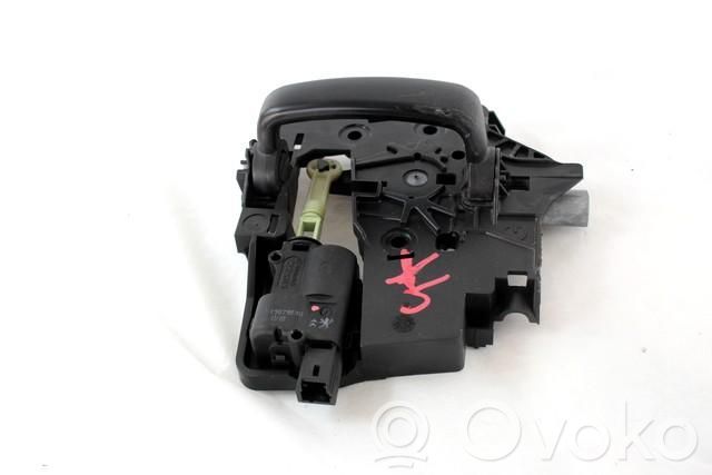 Manecilla interna puerta delantera   9143J4