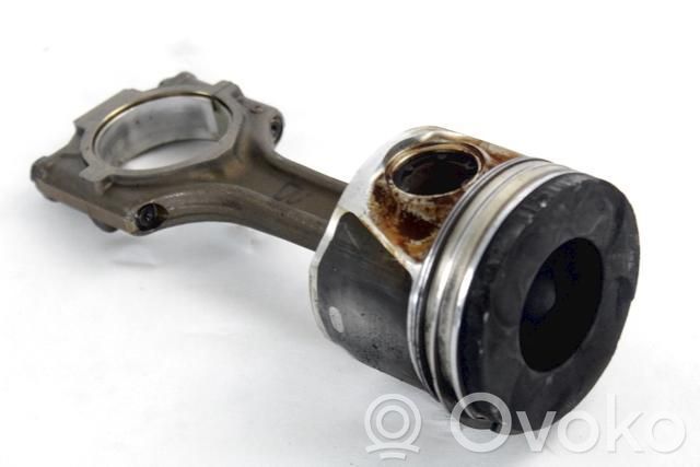 Lancia Delta Pistón con biela 