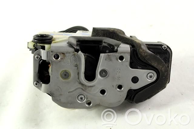 Opel Astra J Etuoven lukko 