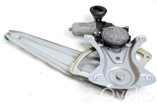 Toyota Yaris Macara geam ușă spate cu motor 