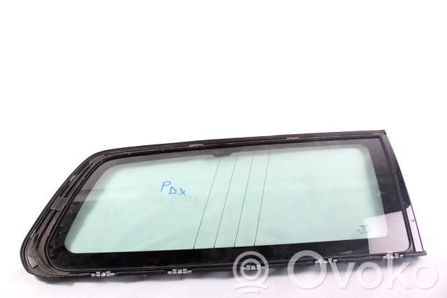 Volvo V70 Finestrino laterale posteriore 