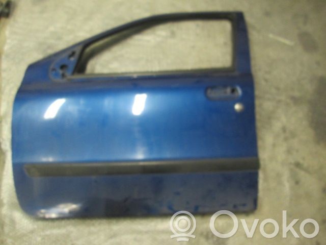 Fiat Punto (176) Puerta delantera