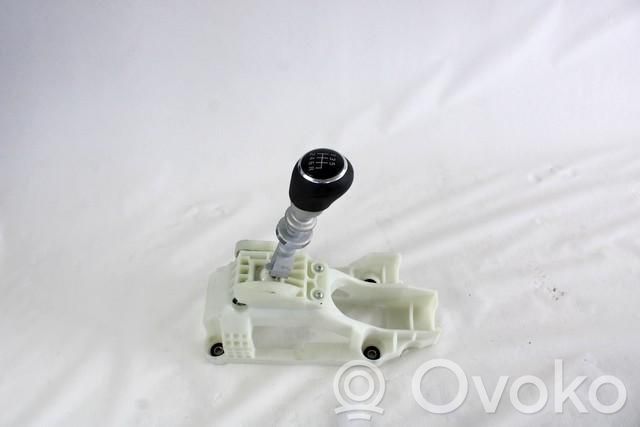 Suzuki Vitara (LY) Selector caja de cambios 
