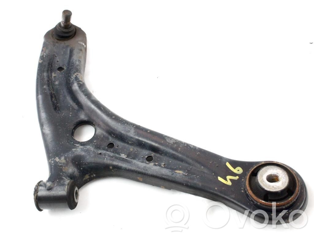 Ford Fiesta Basculă inferioară față